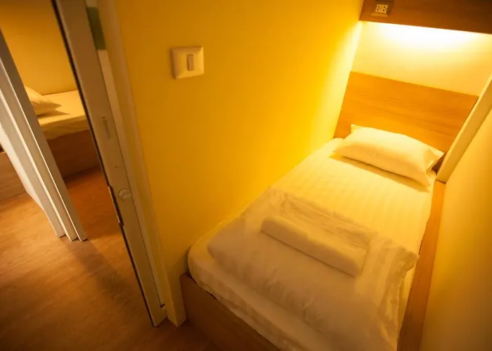 Micro Hostel